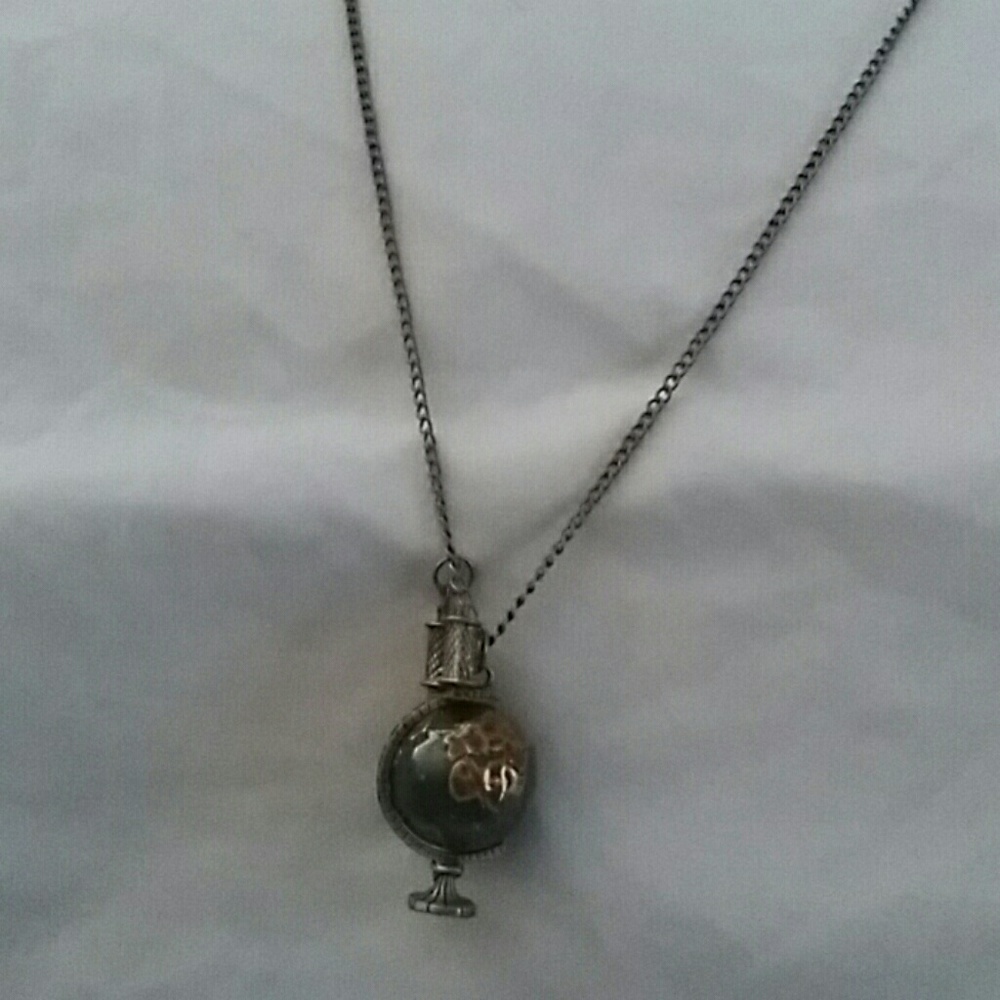 Beautiful necklace😘😘😘
